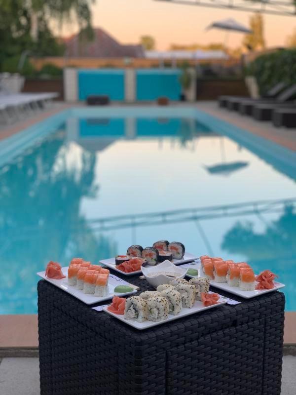 Player'S Pool&Rooms Vonyarcvashegy Extérieur photo