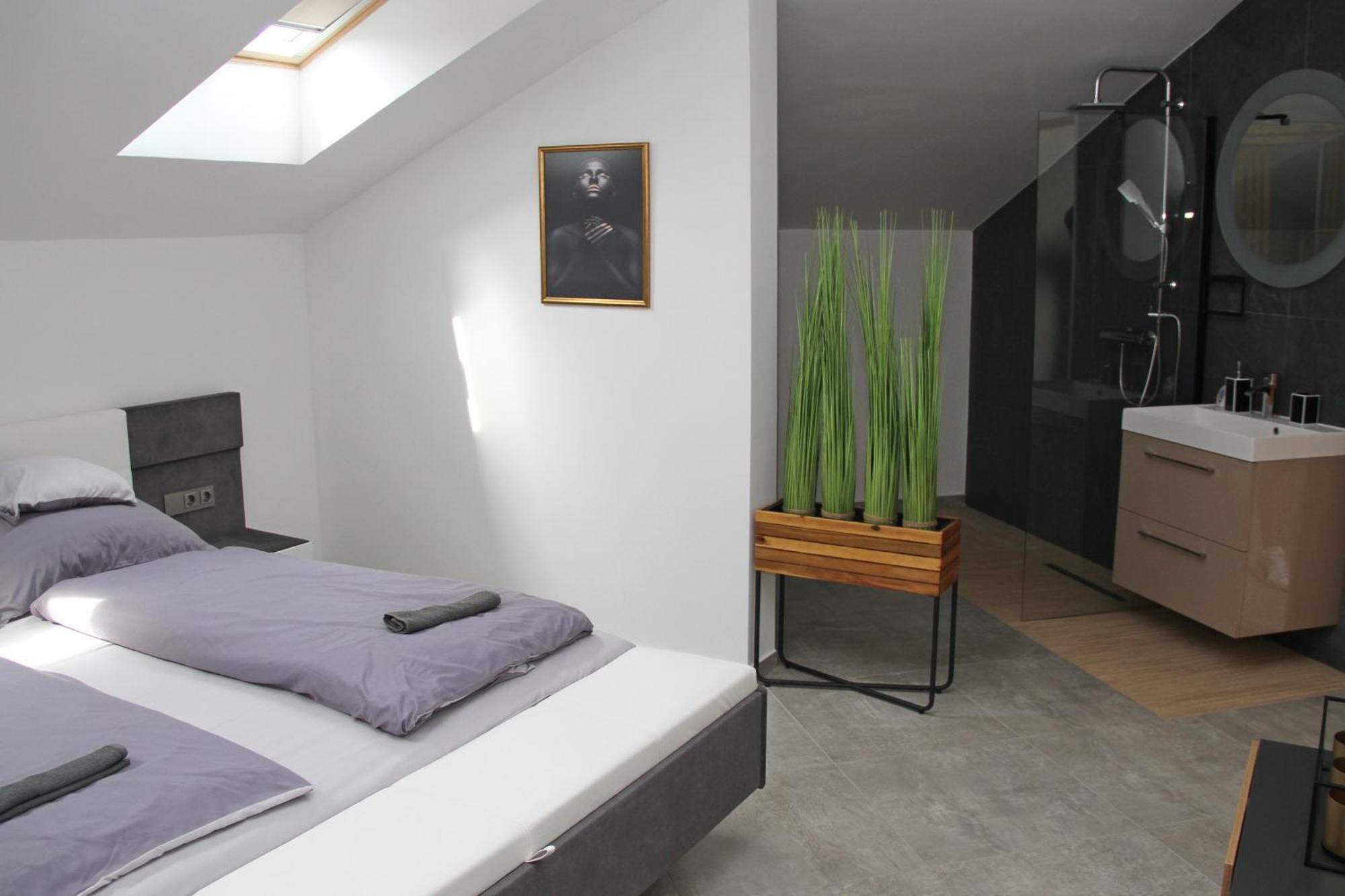 Player'S Pool&Rooms Vonyarcvashegy Chambre photo